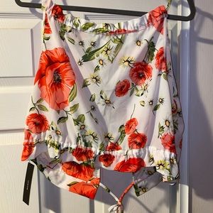 Lulus’s Nostalgia White and Res Floral Print Crop
